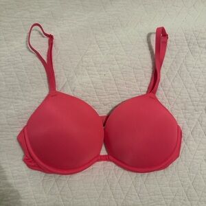 PINK Victoria's Secret Hot Pink extreme pushup bra